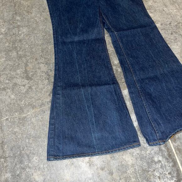 Vintage 70's Levi's 684 Bell Bottom Jeans - 31 x 30 - Picture 3 of 10
